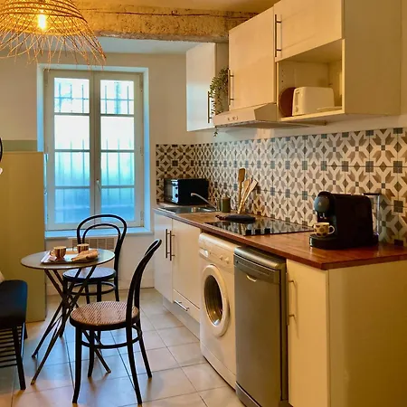 Le Repaire Legendaire Apartman *